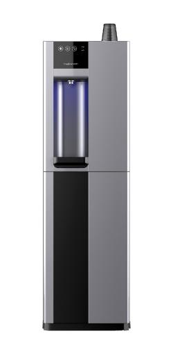 The Borg & Overström B3 water cooler is designed for public facilities and is suitable for both adults and children due to its height. Easy to use, and very hygienic thanks to its touch panel.
