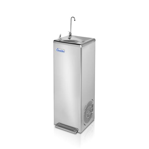 The 6 Series watercooler from Canaletas offer the most durability, robustness and economical use. Superior quality, made entirely from A-304 stainless steel, including the internal chassis.