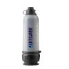 La Lifesaver® Bottle a une capacité de 750 ml. Elle est disponible en deux versions pouvant produire respectivement 4.000 Litres ou 6.000 Litres d’eau potable à partir de tout type d’eau non saumâtre.